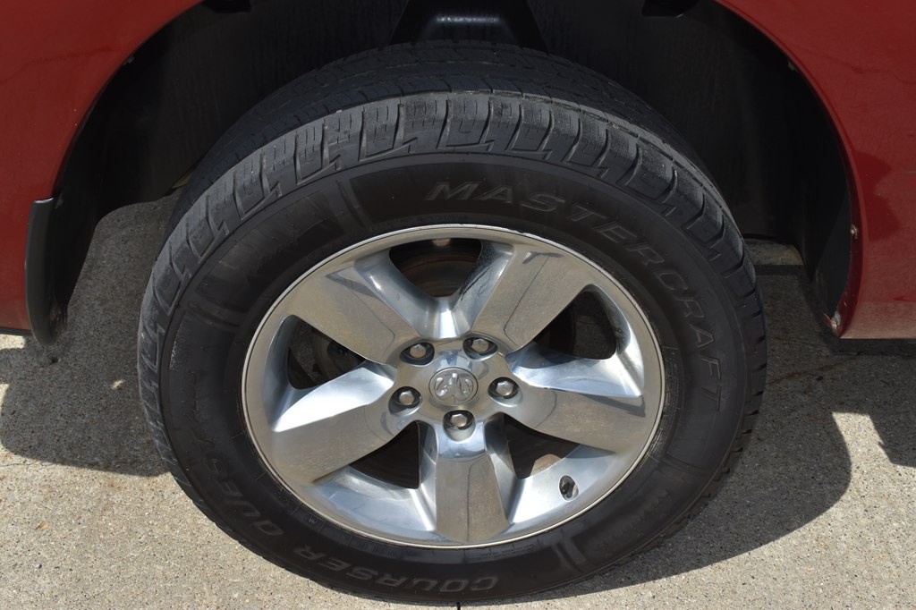 2014 RAM 1500 Image 9