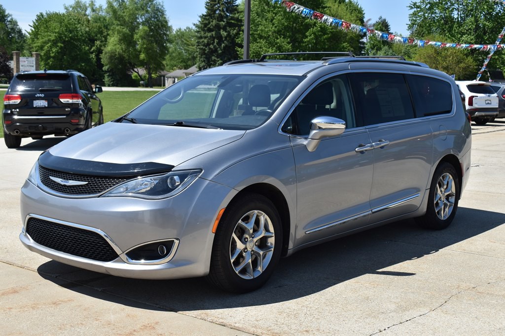 2019 Chrysler Pacifica Image 7