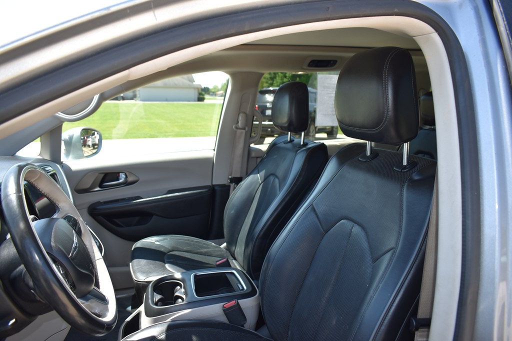 2019 Chrysler Pacifica Image 11