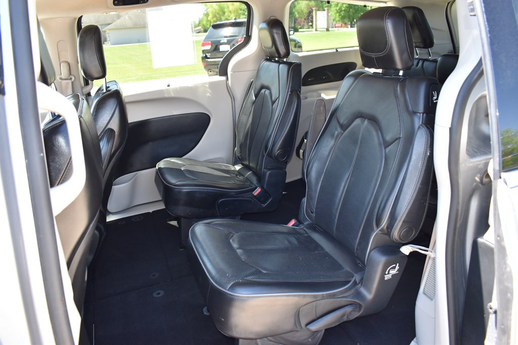 2019 Chrysler Pacifica Image 13