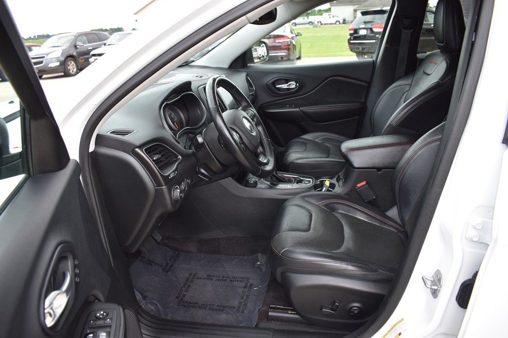 2019 Jeep Cherokee Image 10