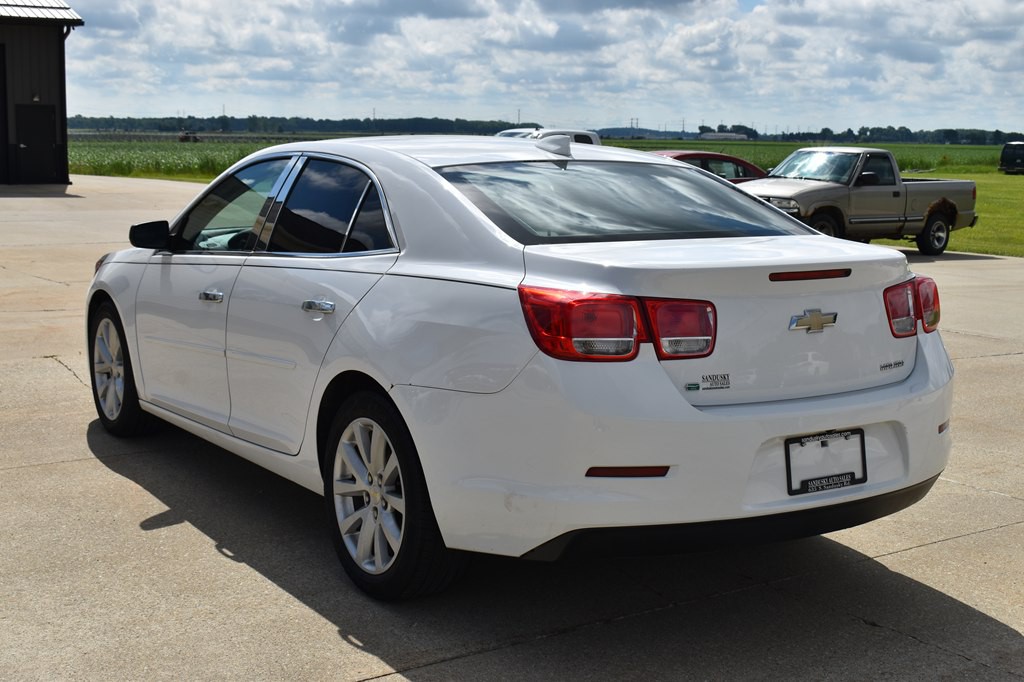 2015 Chevrolet Malibu Image 5