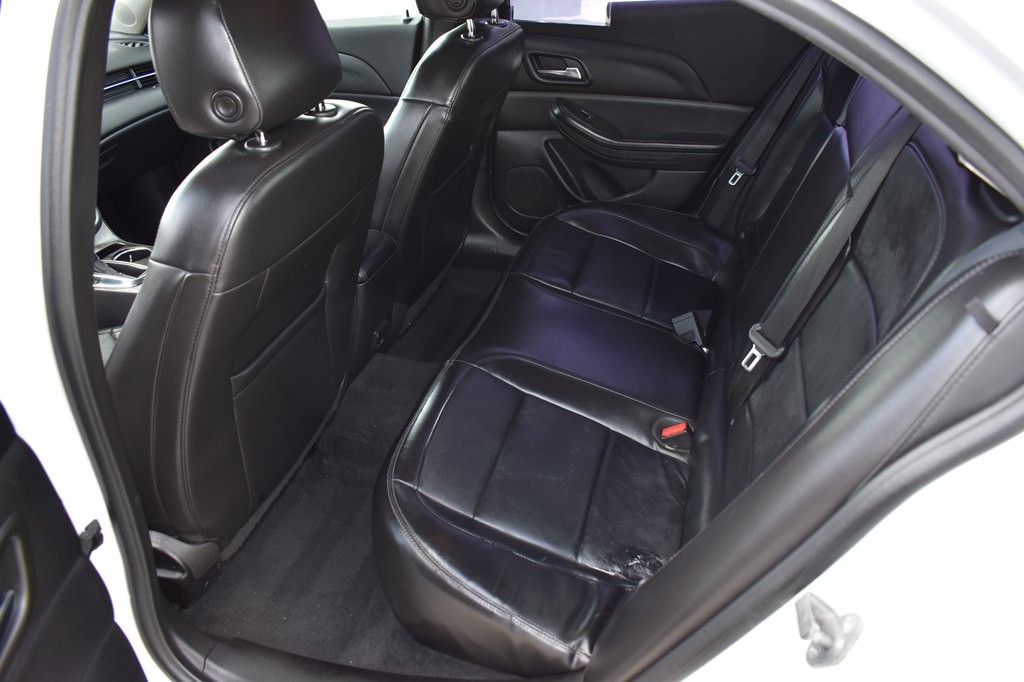 2015 Chevrolet Malibu Image 14