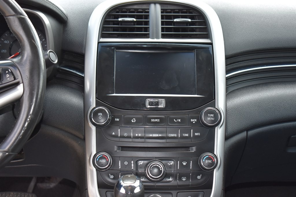 2015 Chevrolet Malibu Image 18