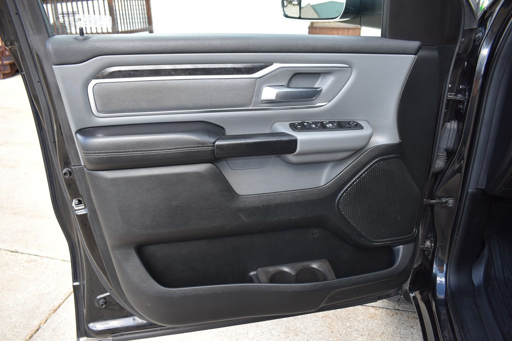 2019 RAM 1500 Image 9