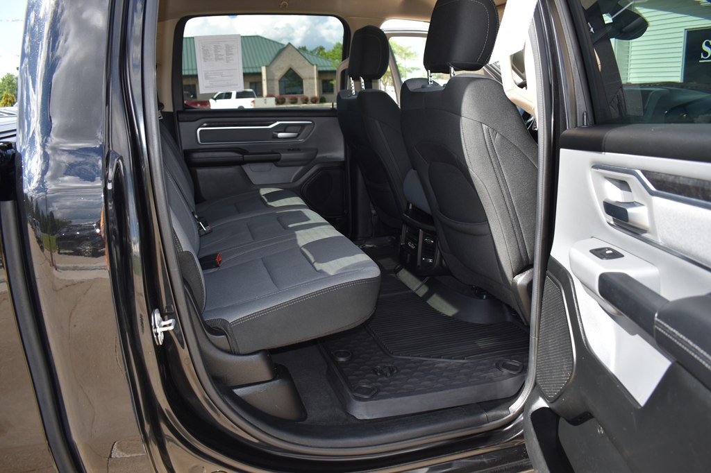 2019 RAM 1500 Image 15