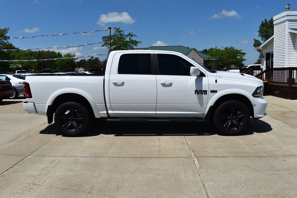 2017 RAM 1500 Image 2
