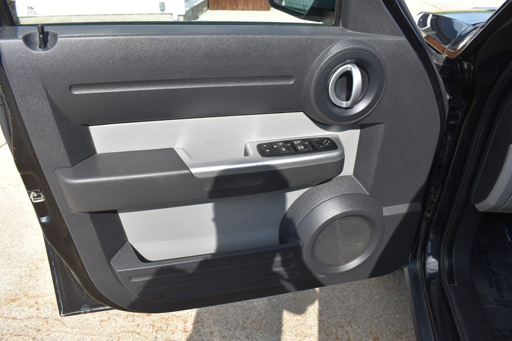 2007 Dodge Nitro Image 10