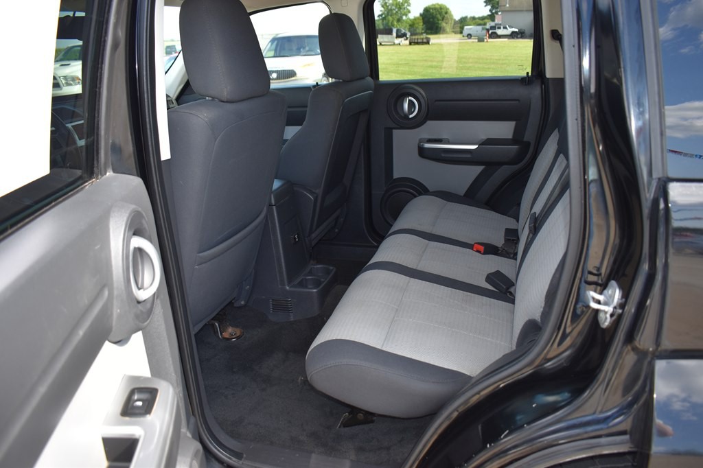 2007 Dodge Nitro Image 12