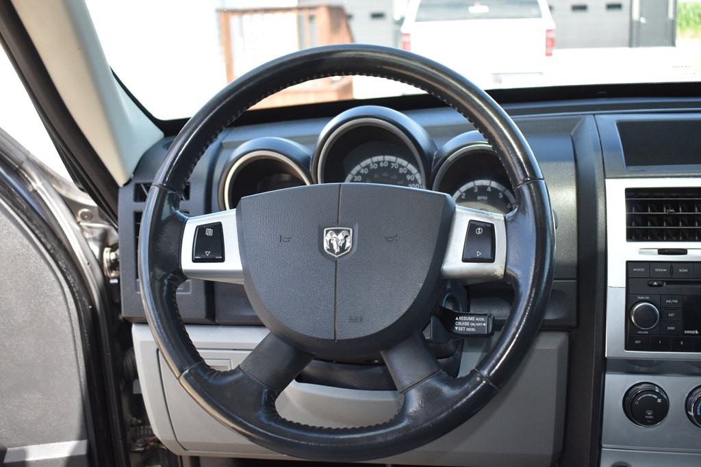2007 Dodge Nitro Image 16