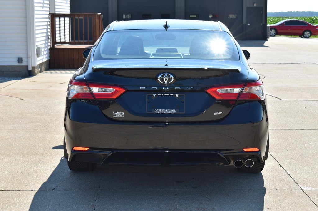 2019 Toyota Camry Image 4