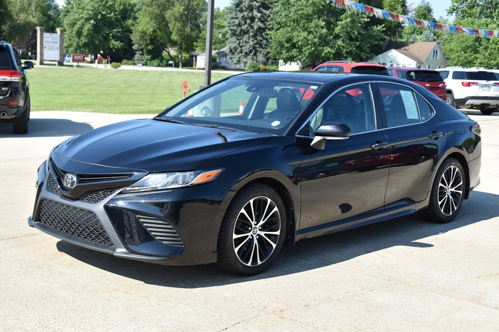 2019 Toyota Camry Image 7