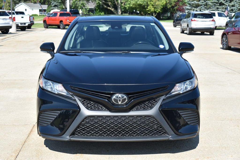 2019 Toyota Camry Image 8