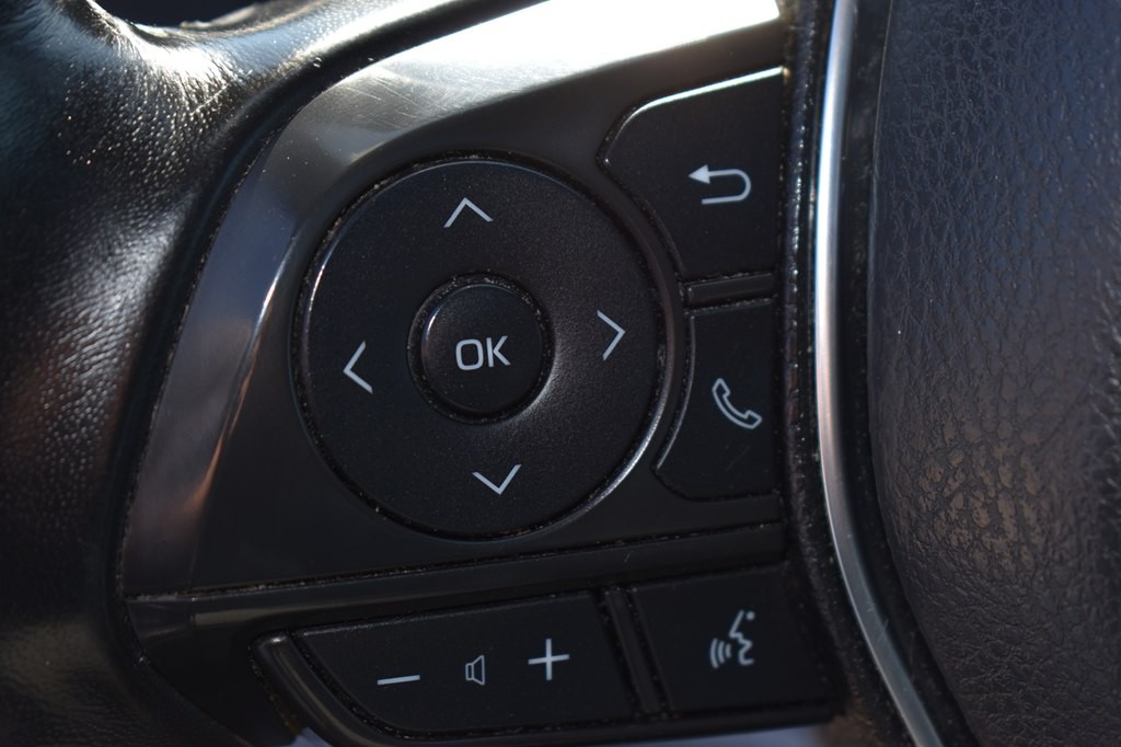 2019 Toyota Camry Image 22
