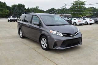Image for 2019 Toyota Sienna LE ID: 7527435