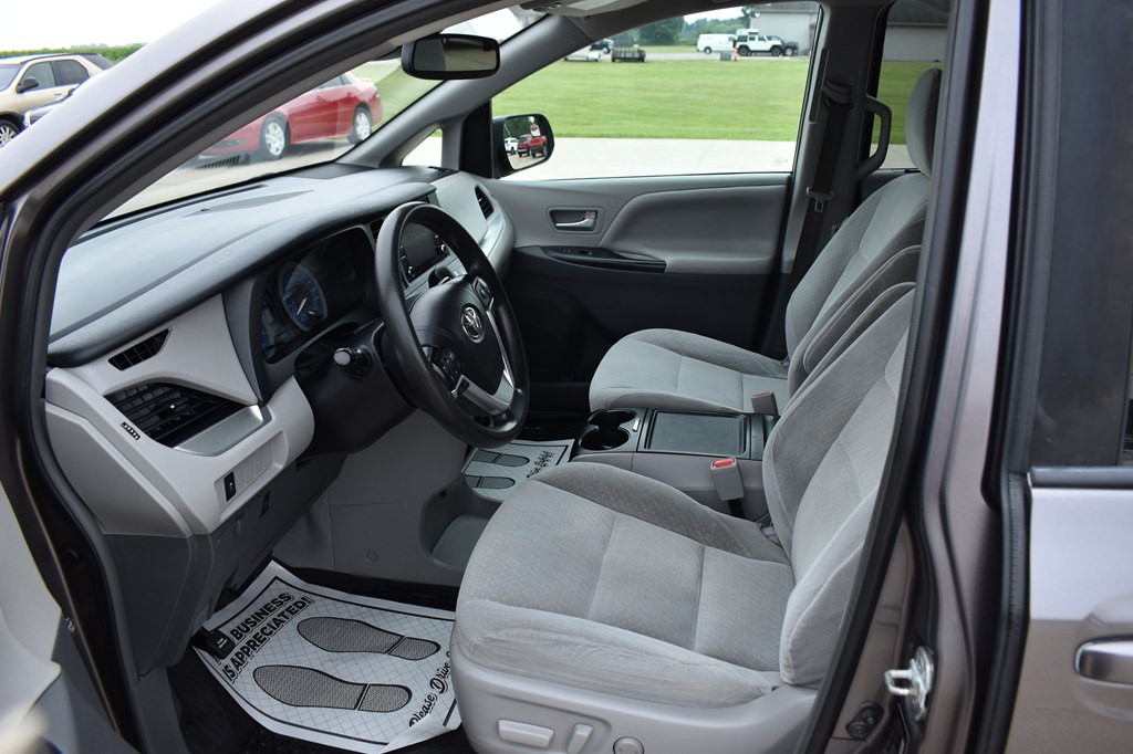 2019 Toyota Sienna Image 9