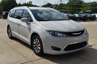 Image for 2020 Chrysler Pacifica Touring L Plus ID: 7556573