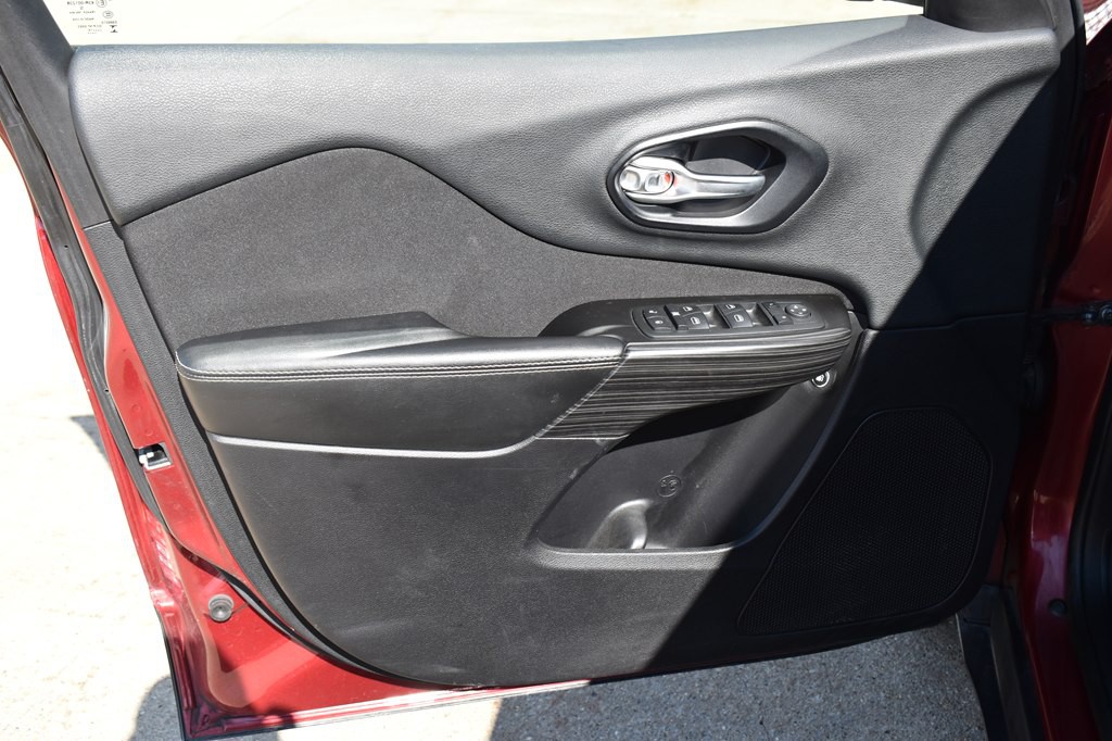 2014 Jeep Cherokee Image 9
