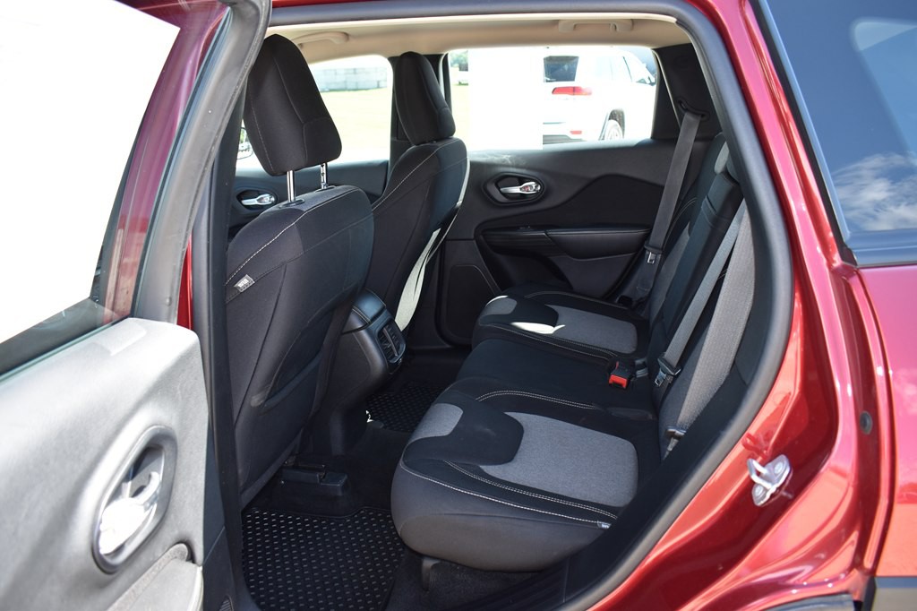 2014 Jeep Cherokee Image 12