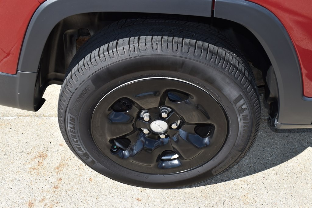 2014 Jeep Cherokee Image 16