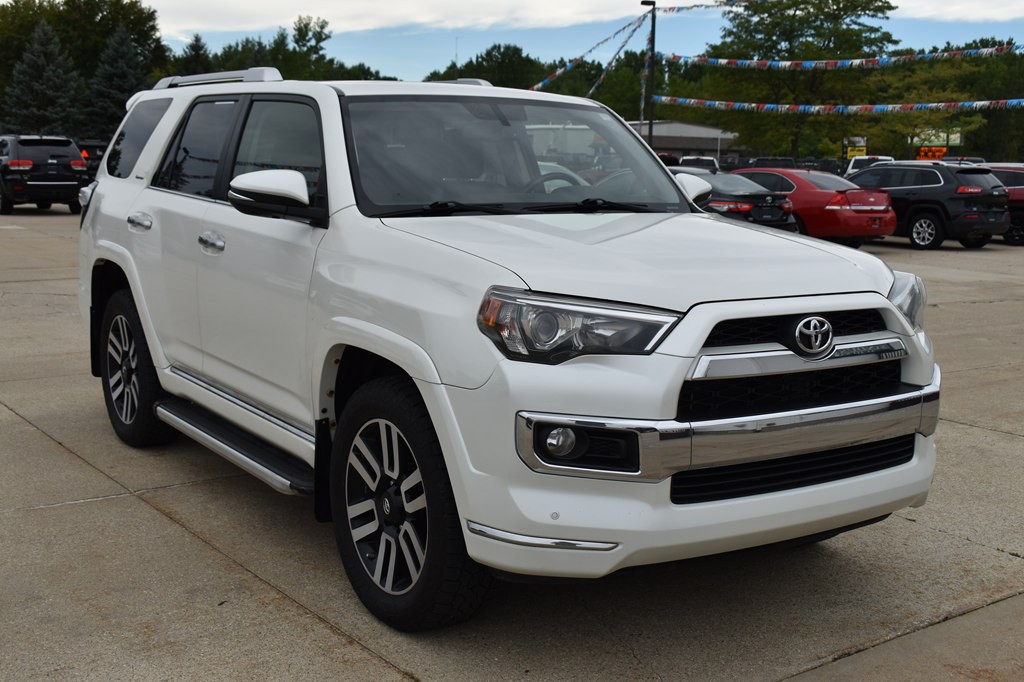 2016 Toyota 4Runner Image 1