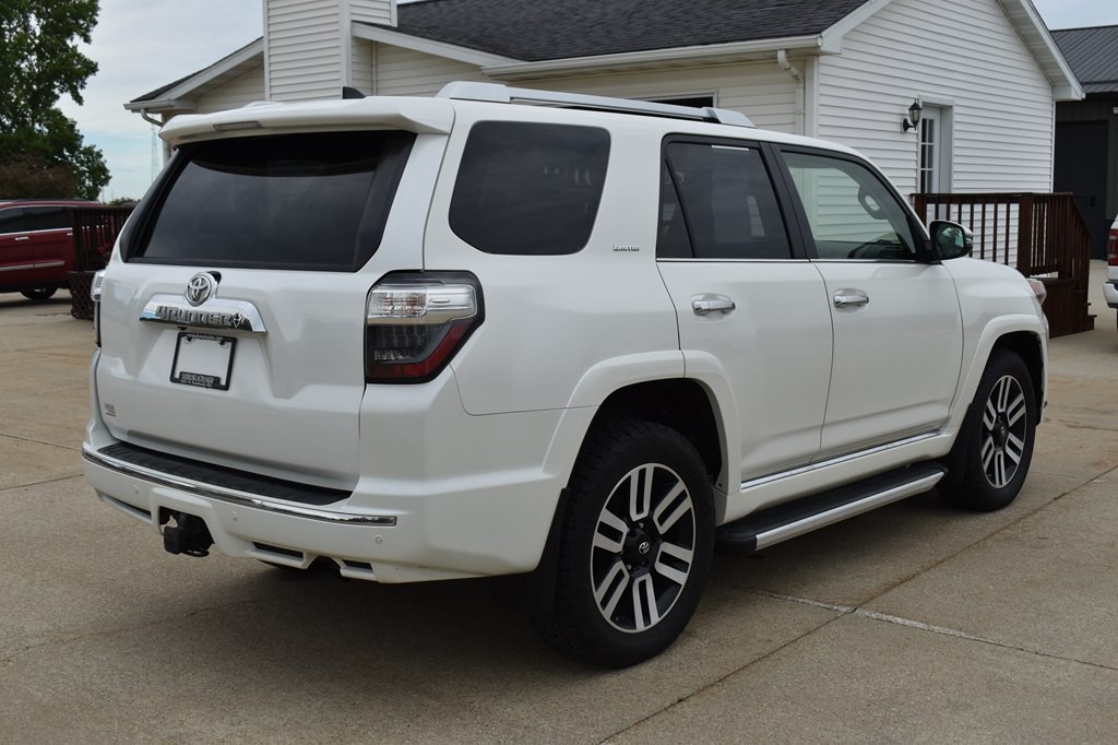 2016 Toyota 4Runner Image 3