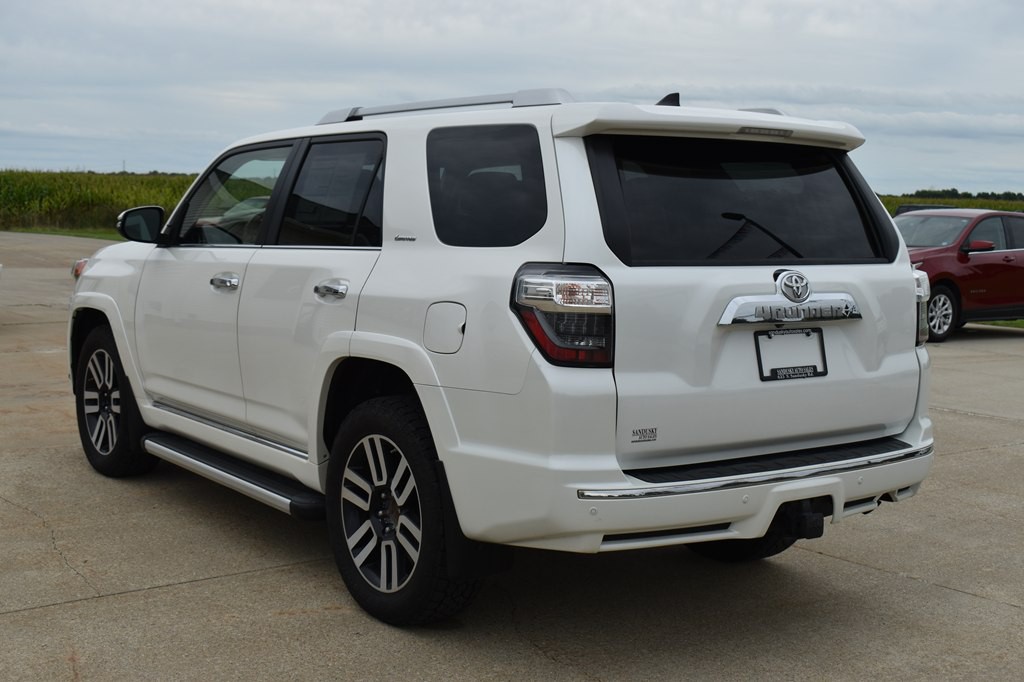 2016 Toyota 4Runner Image 5