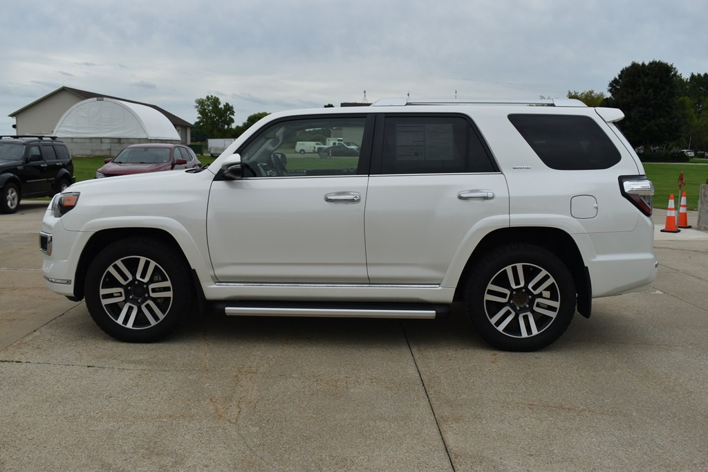 2016 Toyota 4Runner Image 6