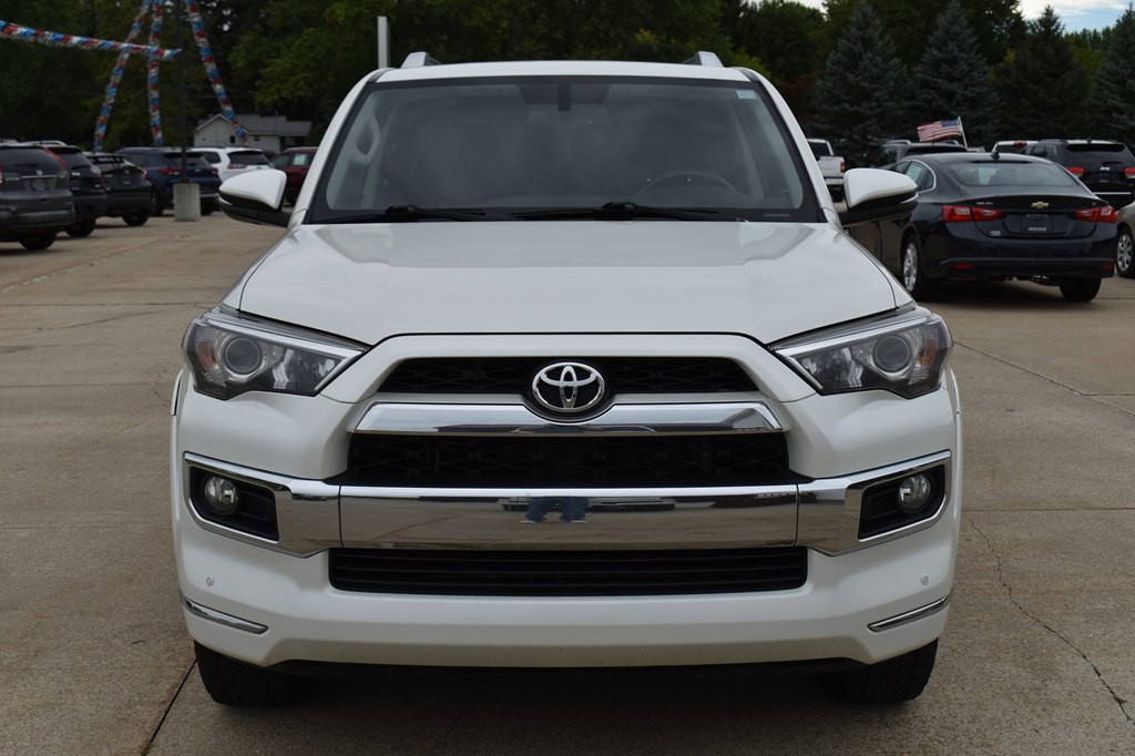 2016 Toyota 4Runner Image 8