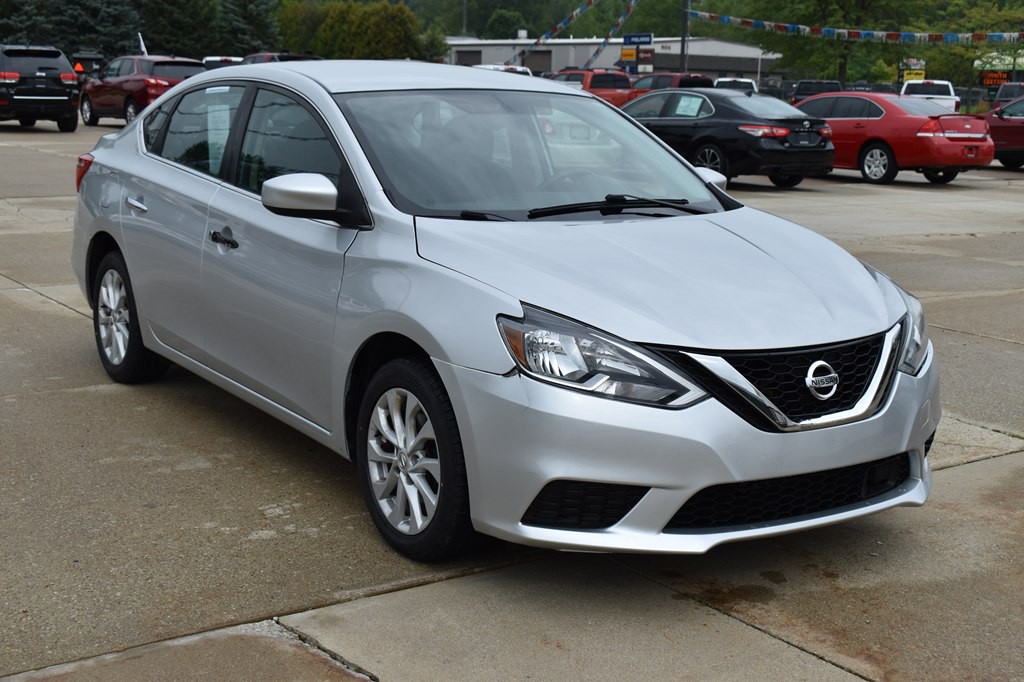 2018 Nissan Sentra Image 1