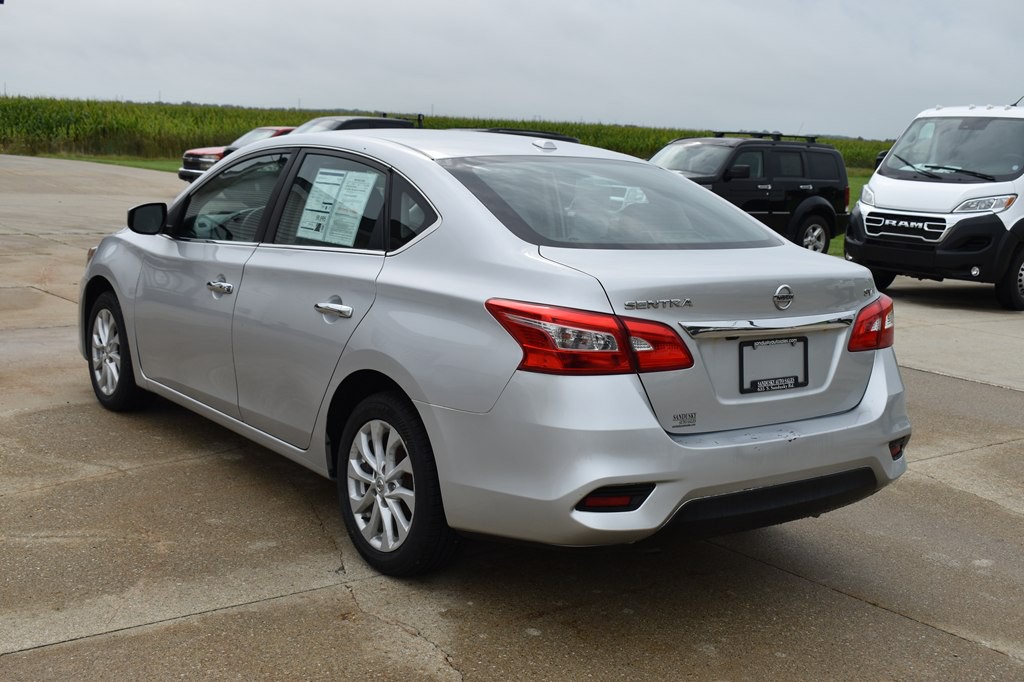 2018 Nissan Sentra Image 5
