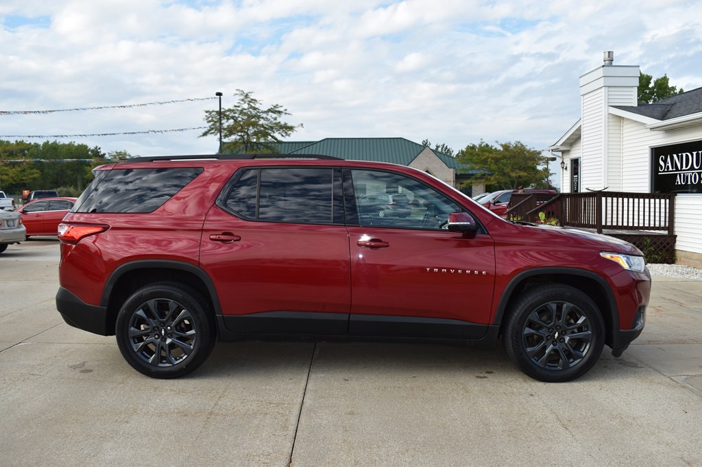 2019 Chevrolet Traverse Image 2