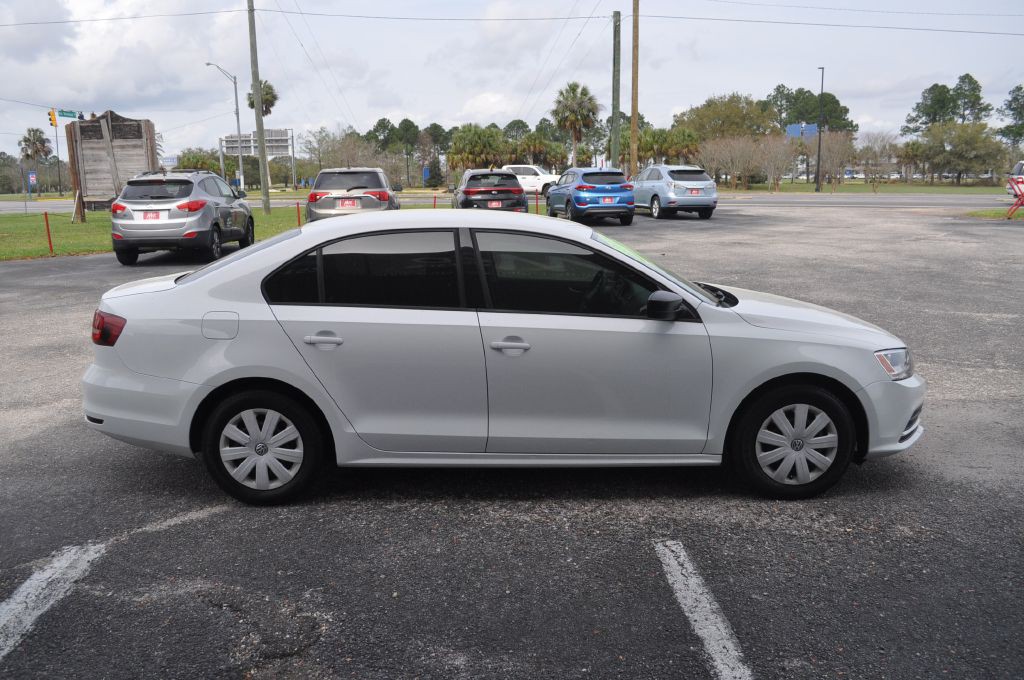 2016 Volkswagen Jetta Image 5