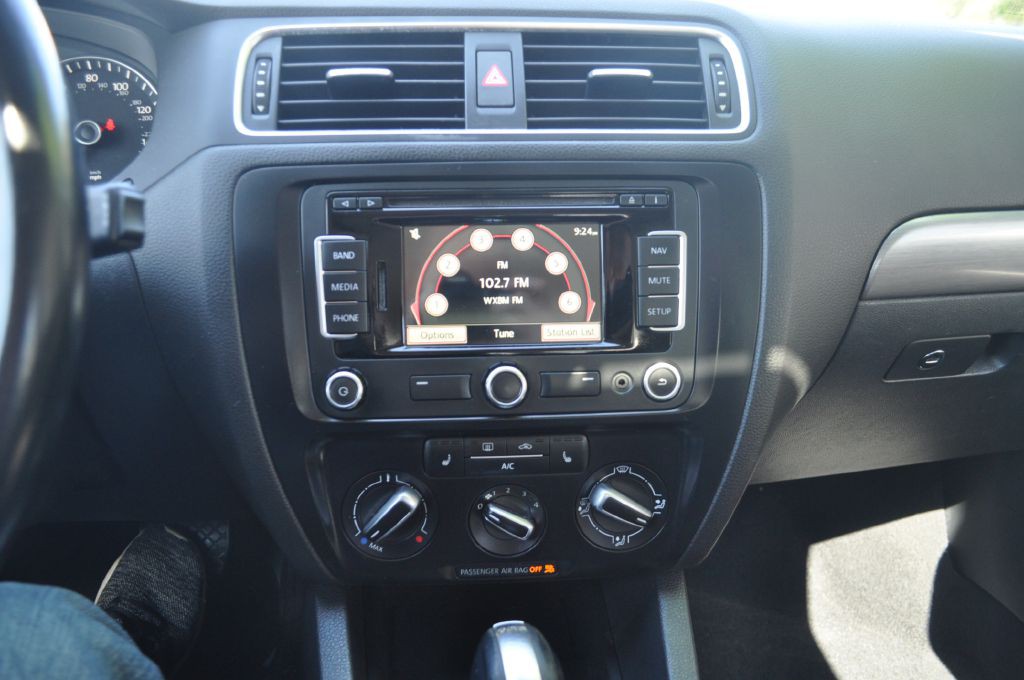 2014 Volkswagen Jetta Image 13