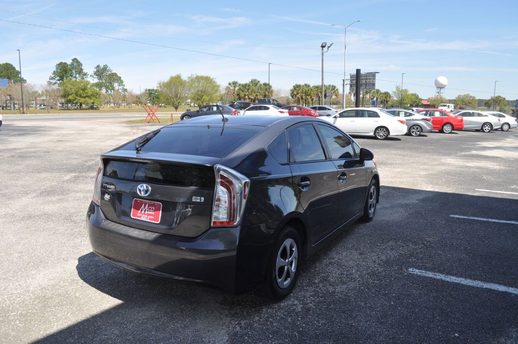 2013 Toyota Prius Image 7