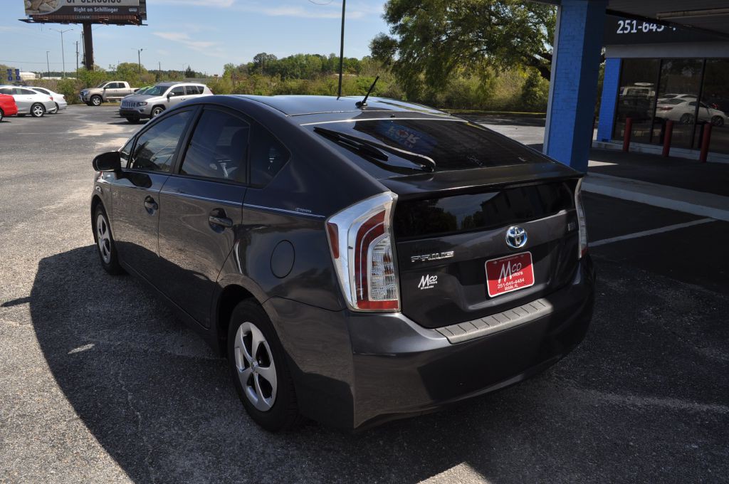 2013 Toyota Prius Image 9