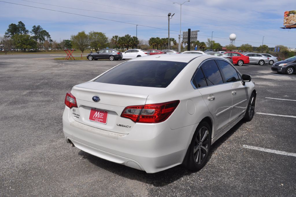 2015 Subaru Legacy Image 7