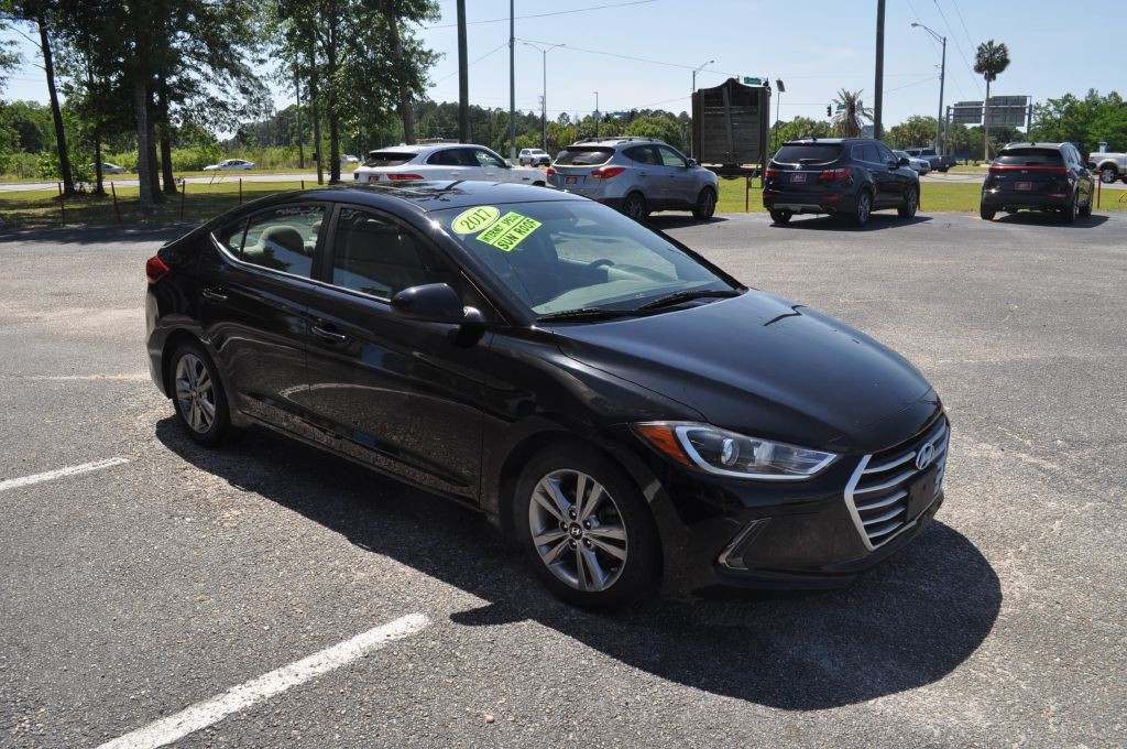 2017 Hyundai Elantra Image 4