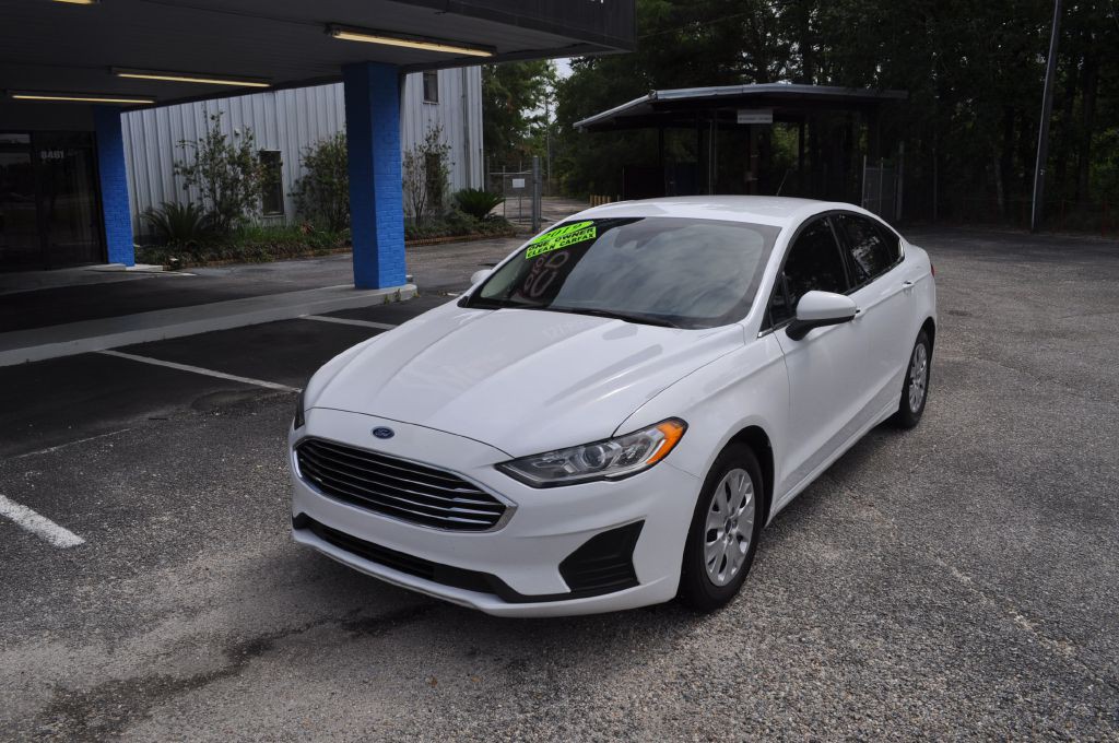 2019 Ford Fusion Image 1