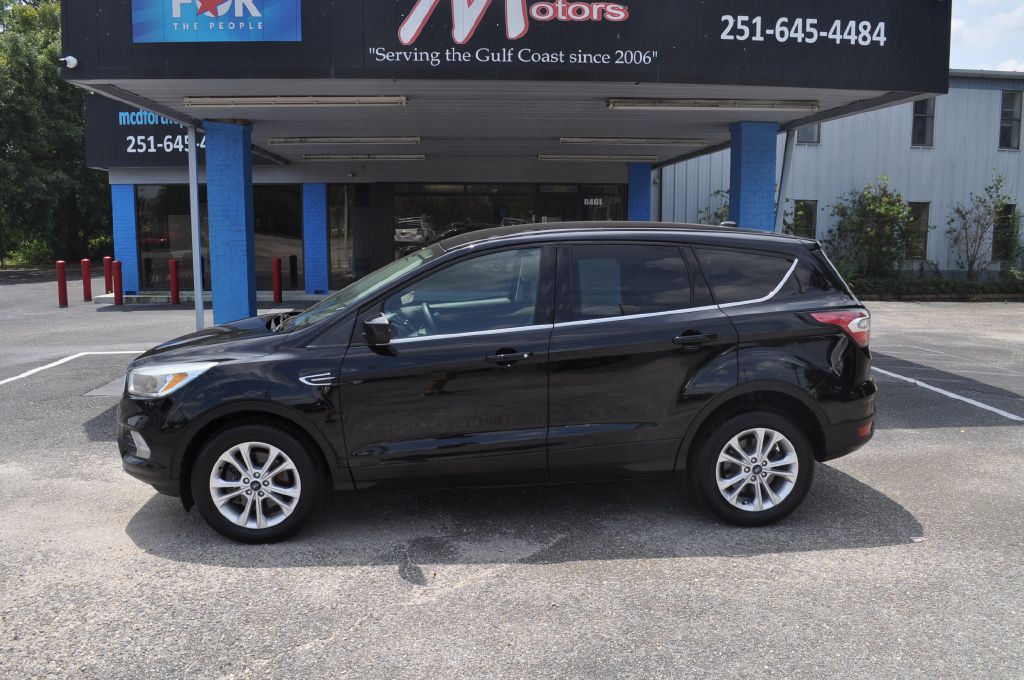 2017 Ford Escape Image 2