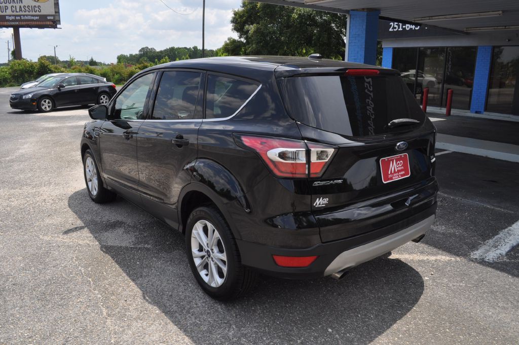 2017 Ford Escape Image 9