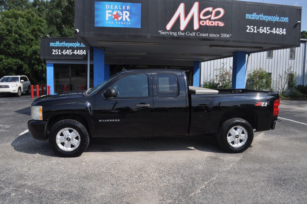 2010 Chevrolet Silverado 1500 Image 2
