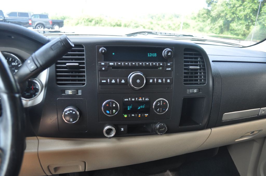 2010 Chevrolet Silverado 1500 Image 12