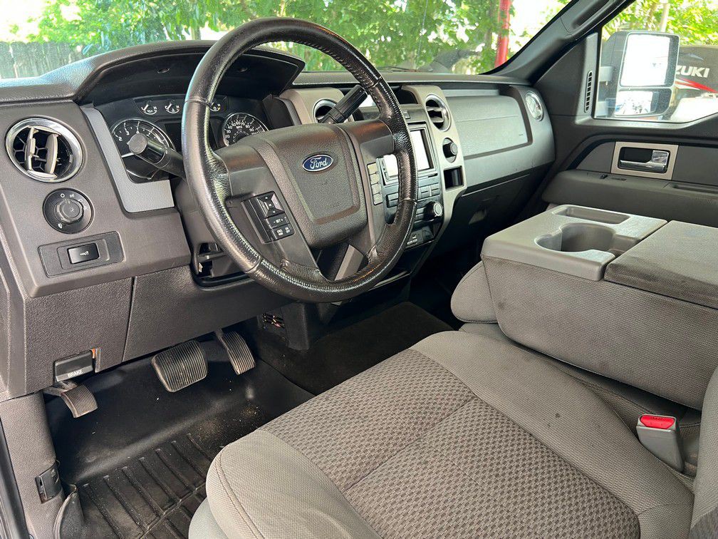 2011 Ford F-150 Image 12