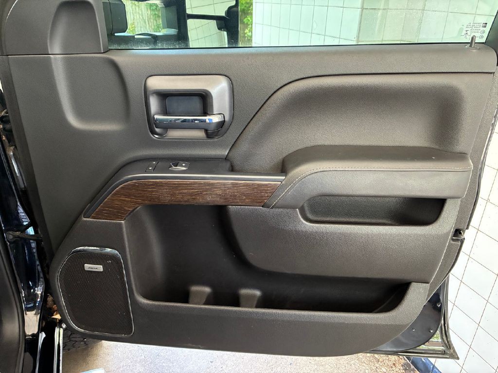 2019 GMC Sierra 2500 Image 16