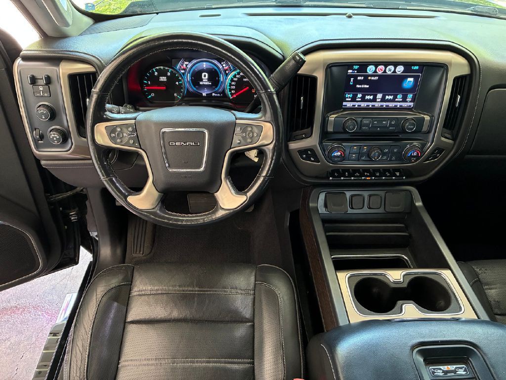 2019 GMC Sierra 2500 Image 17