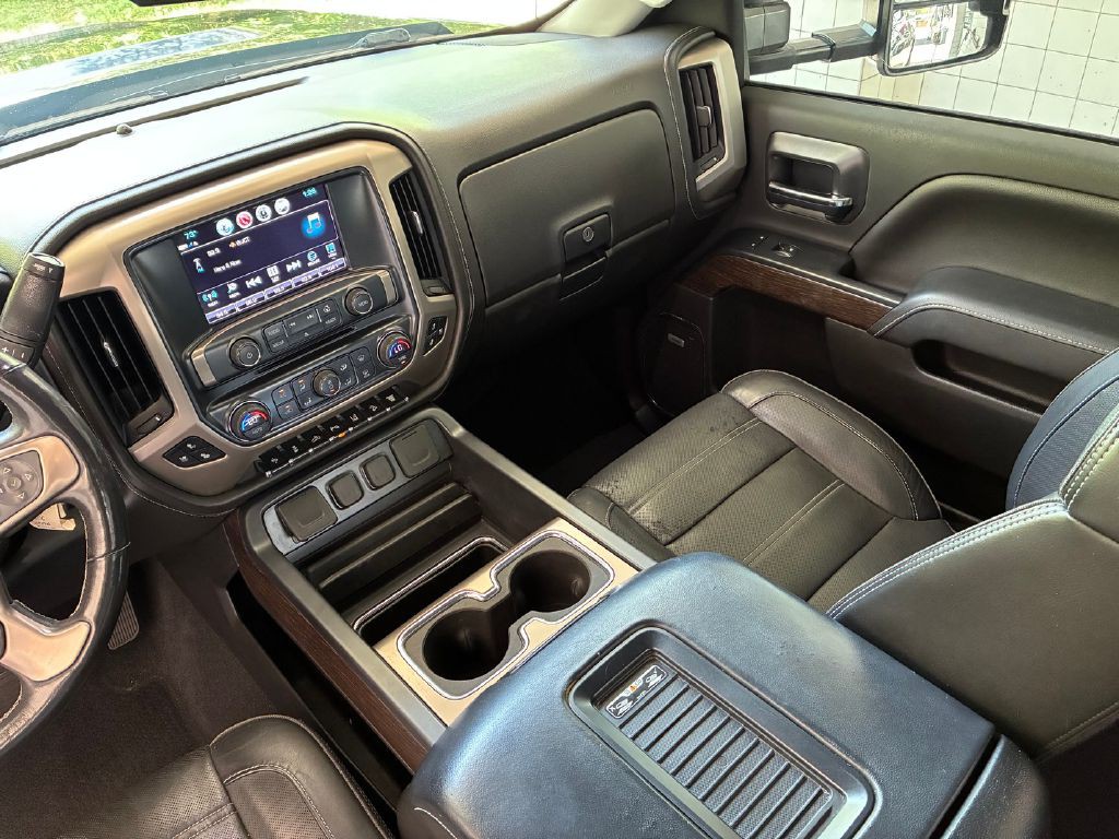 2019 GMC Sierra 2500 Image 18