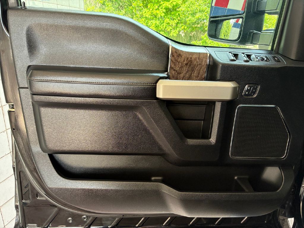 2017 Ford F-250 Image 12