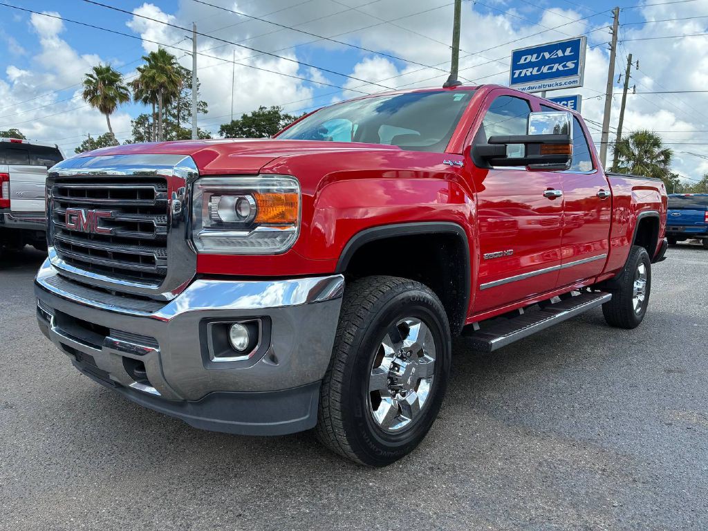 2015 GMC Sierra 2500 Image 1