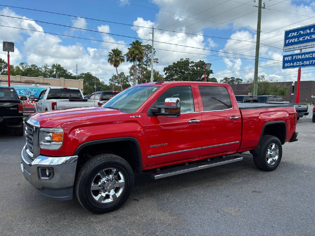 2015 GMC Sierra 2500 Image 2